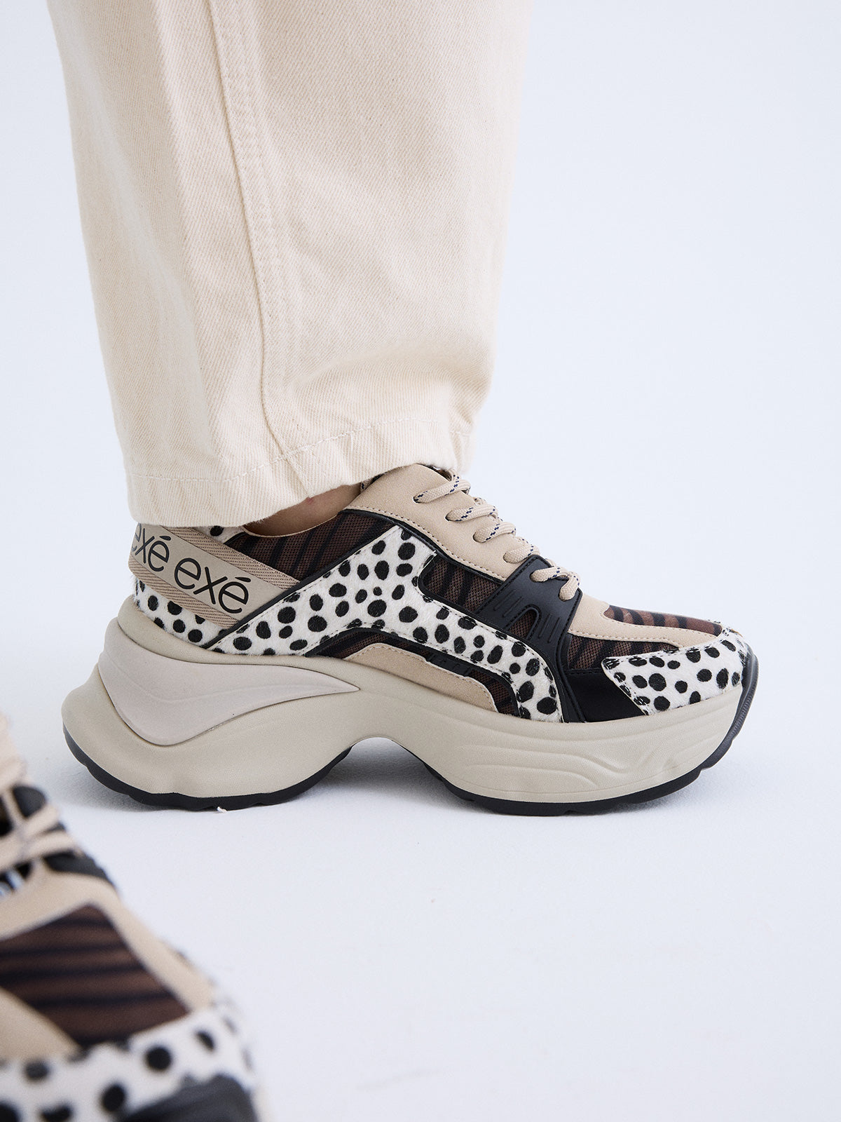 2276-52RG45 ZEBRA BROWN BEIGE