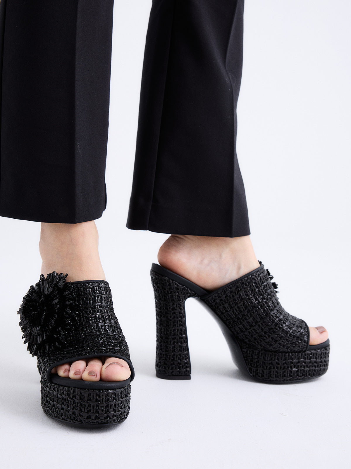 2640-01 RAFFIA BLACK