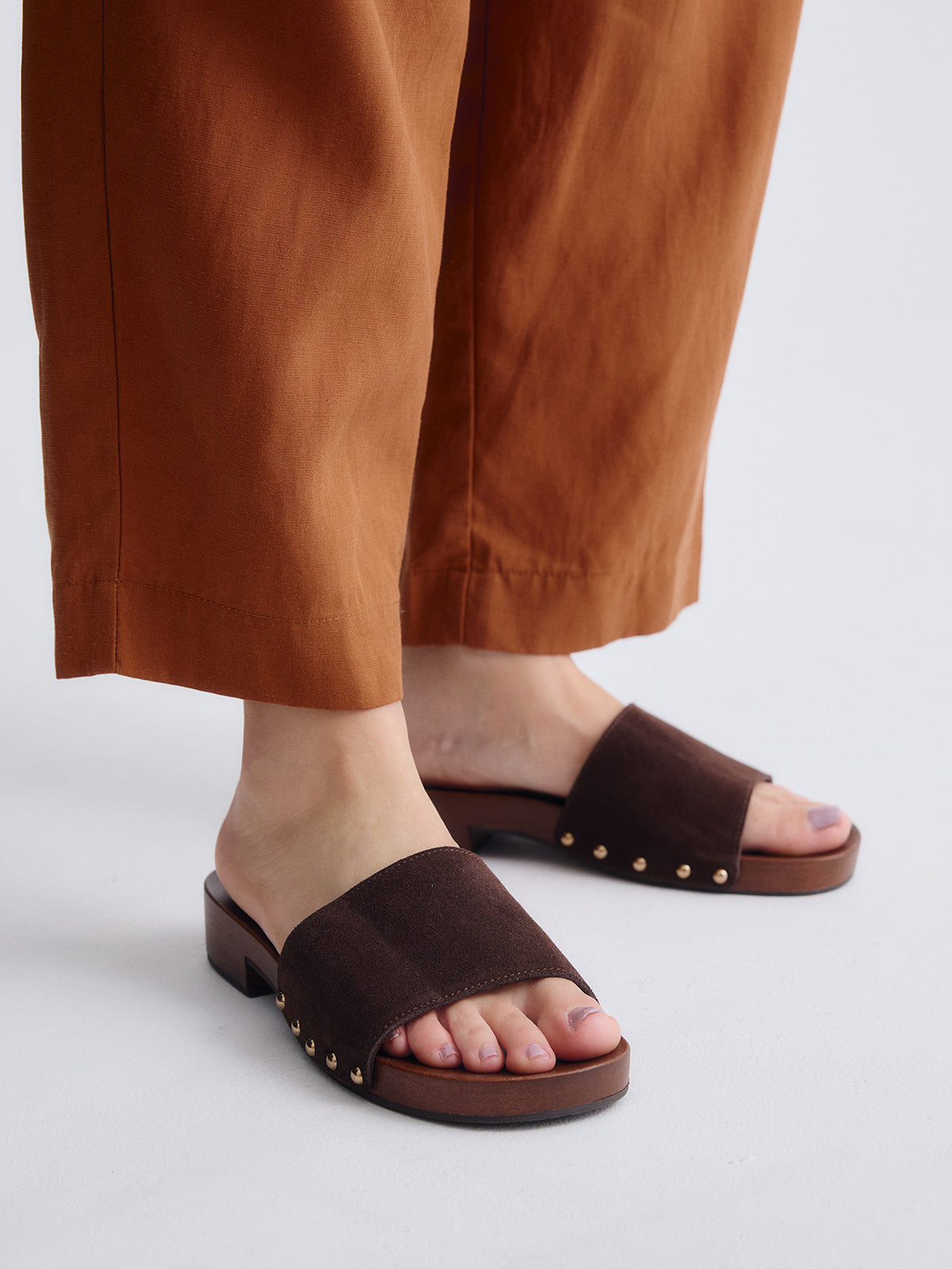 320-1 LEATHER BROWN