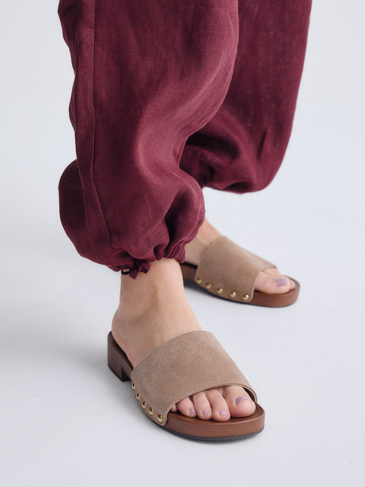 320-1 LEATHER TAUPE