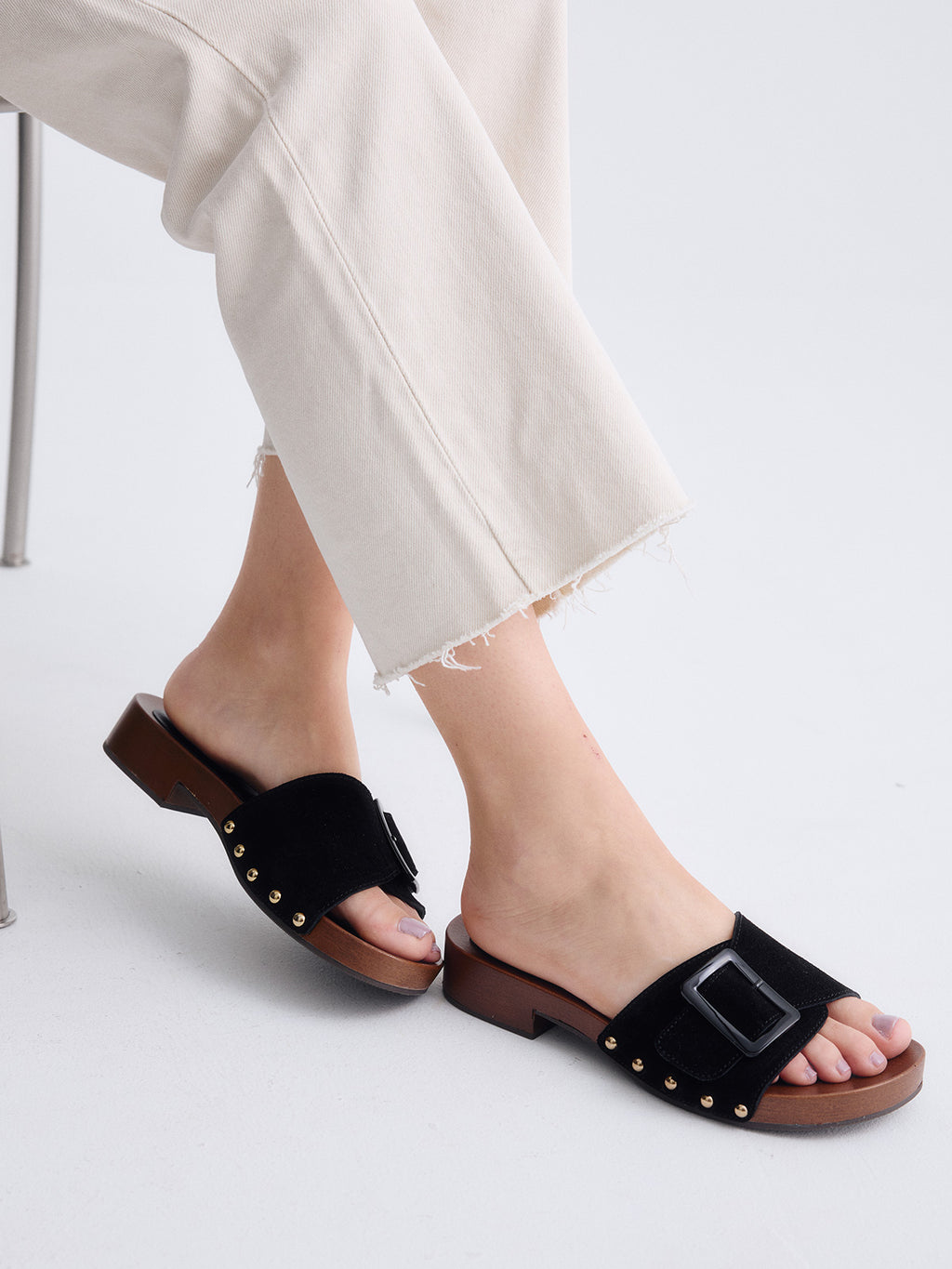 320-2 LEATHER BLACK