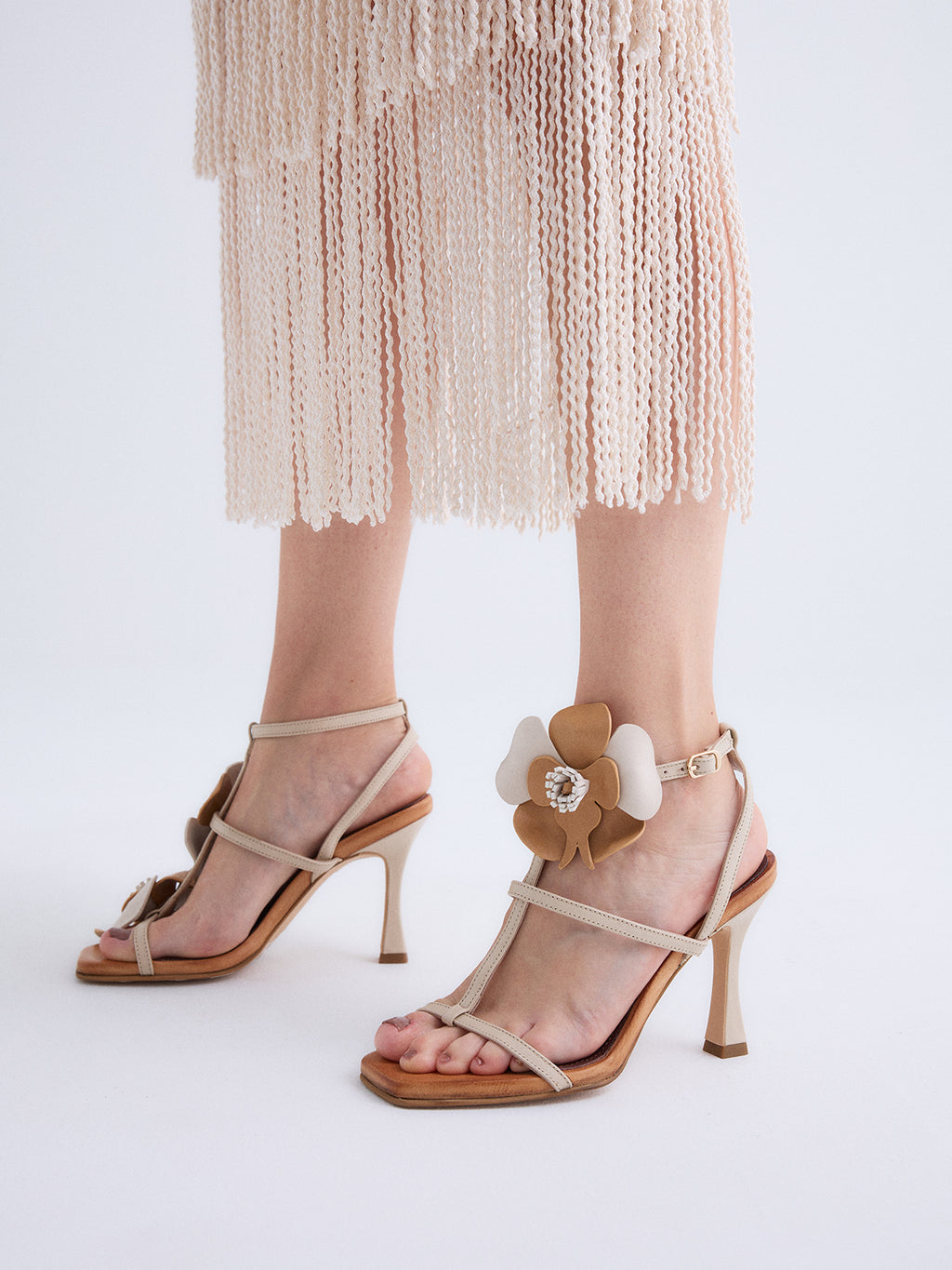 534 SELENA LEATHER BEIGE