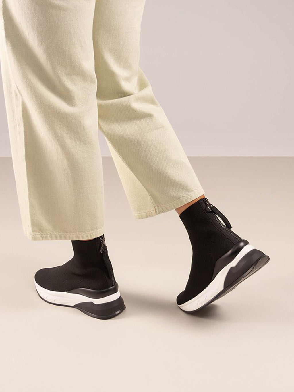 566-232EX34 TEXTIL BLACK WHT