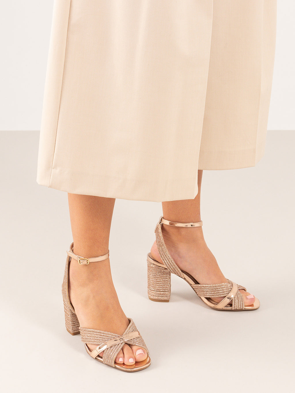 CAROL-505 STRASS PINK GOLD