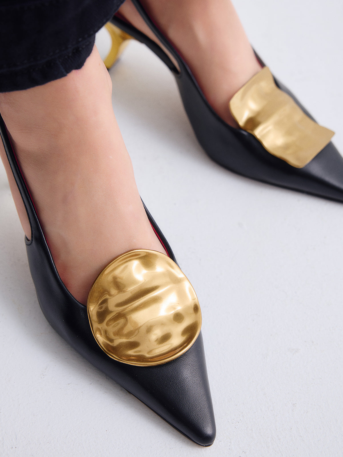 GRETA-300 PU BLACK GOLD