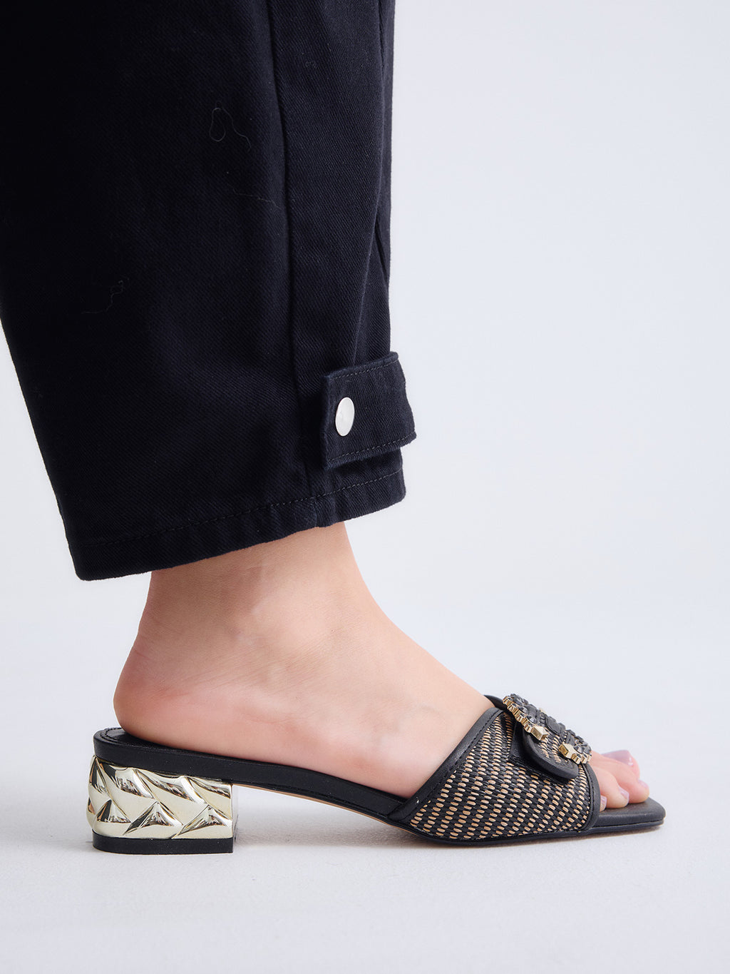 KATY-410 RAFFIA BLACK BEIGE