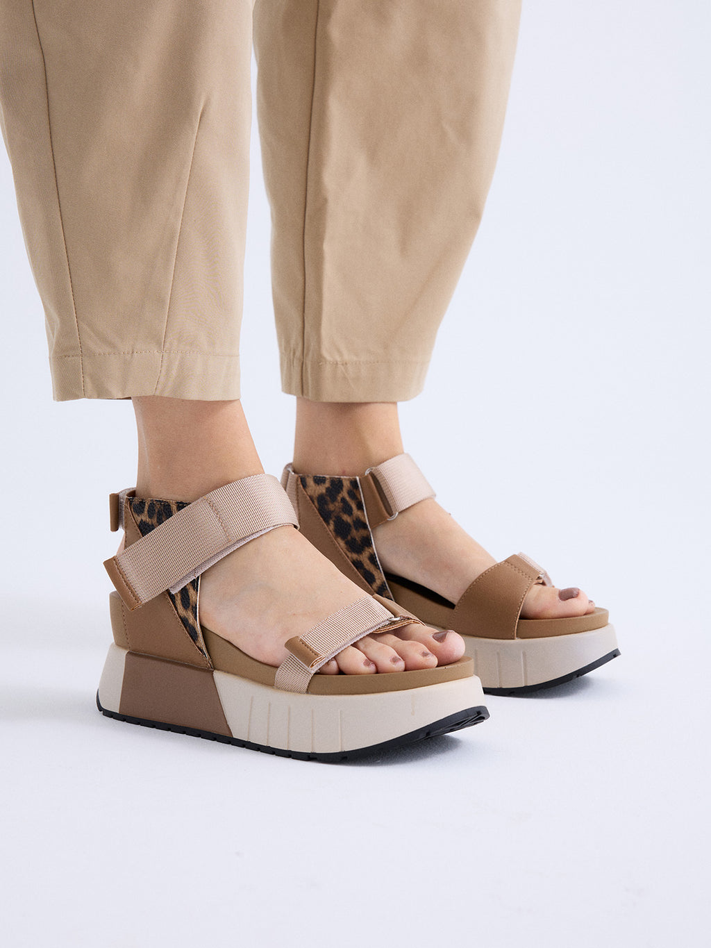 OLIVIA-921 LEOPARD CAMEL