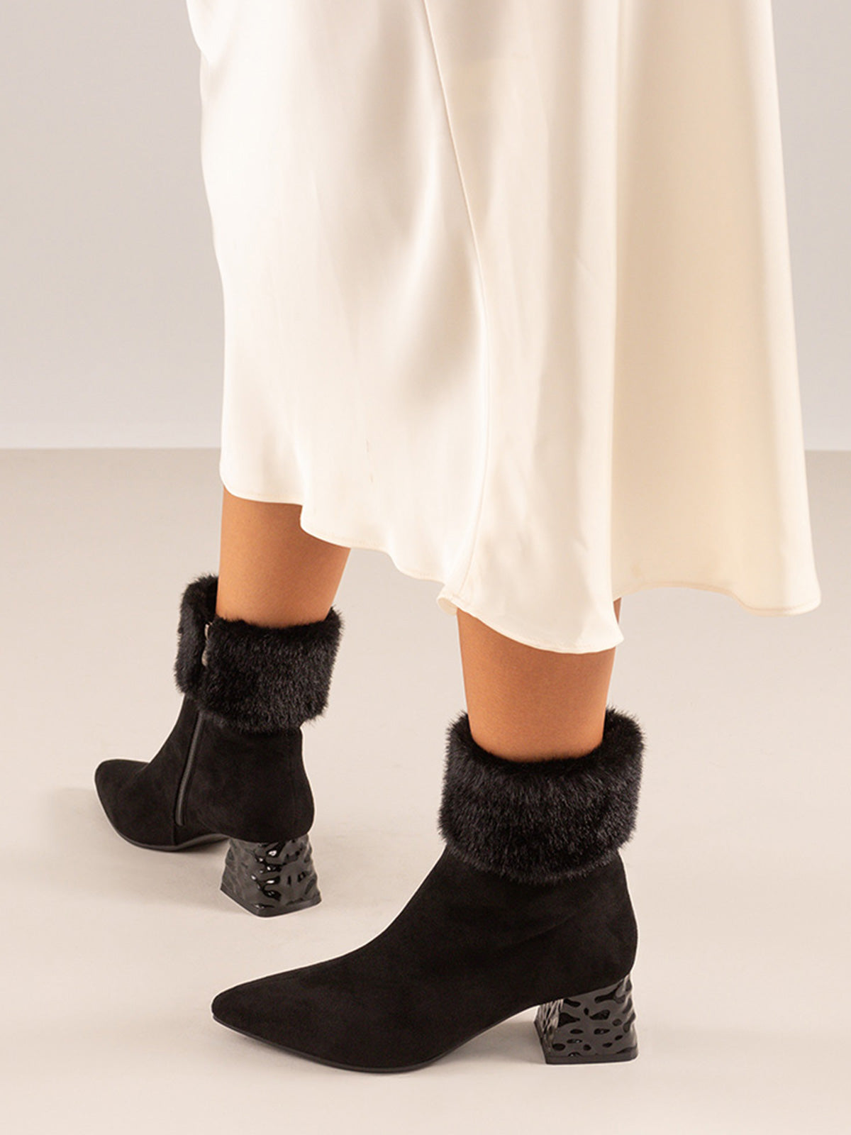 P987-T3377 FABRIC BLACK