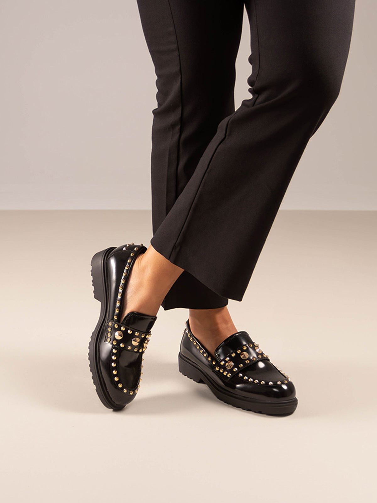 SALINA-601 PU BLACK-GOLD