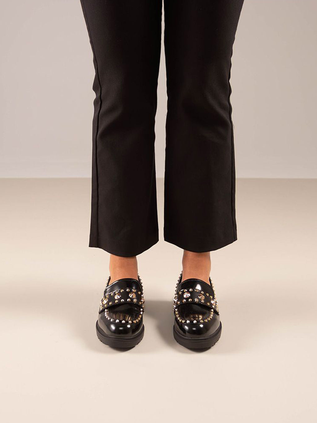 SALINA-601 PU BLACK-GOLD