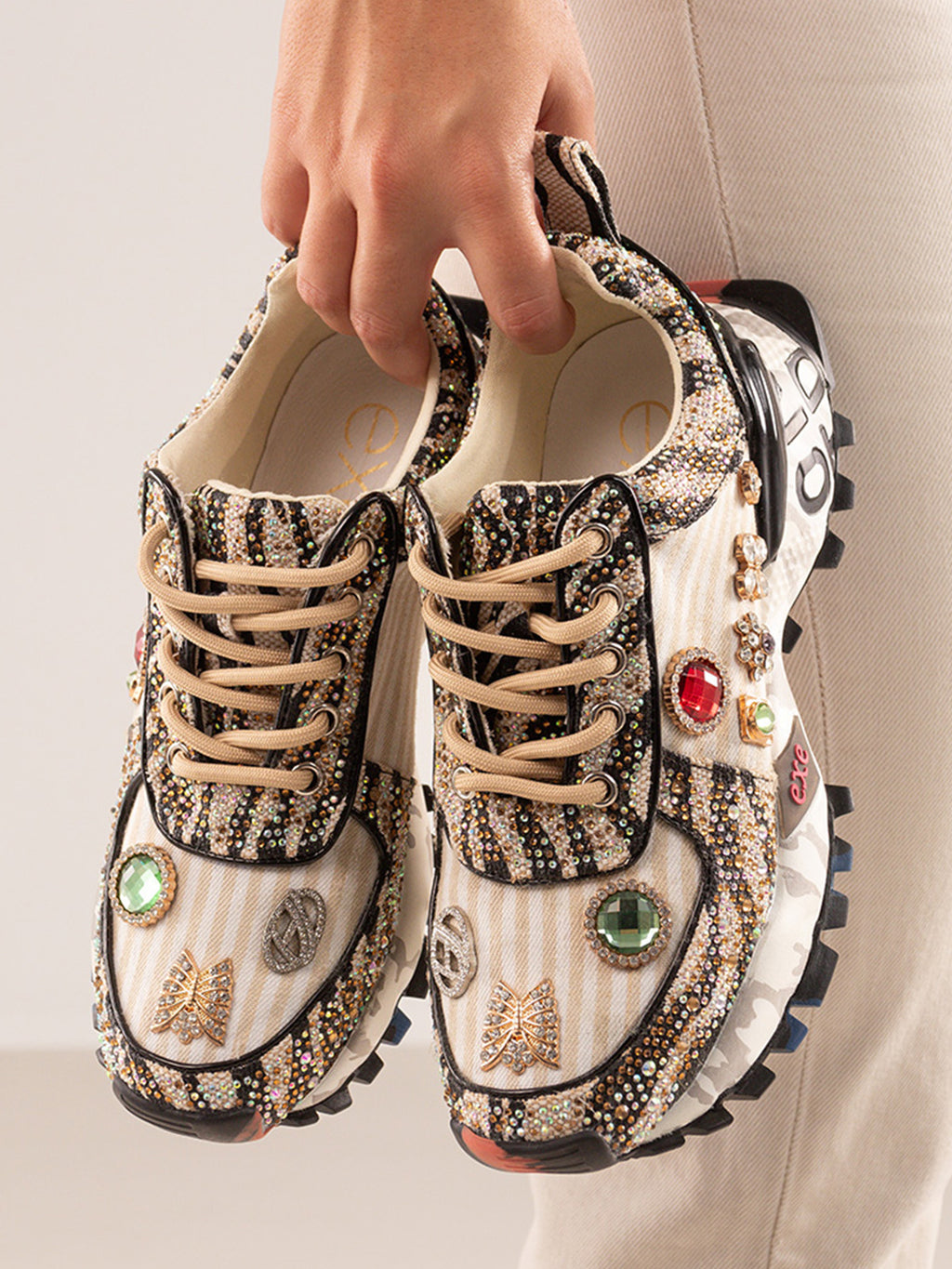 SY24-6 LEATHER BEIGE BLK