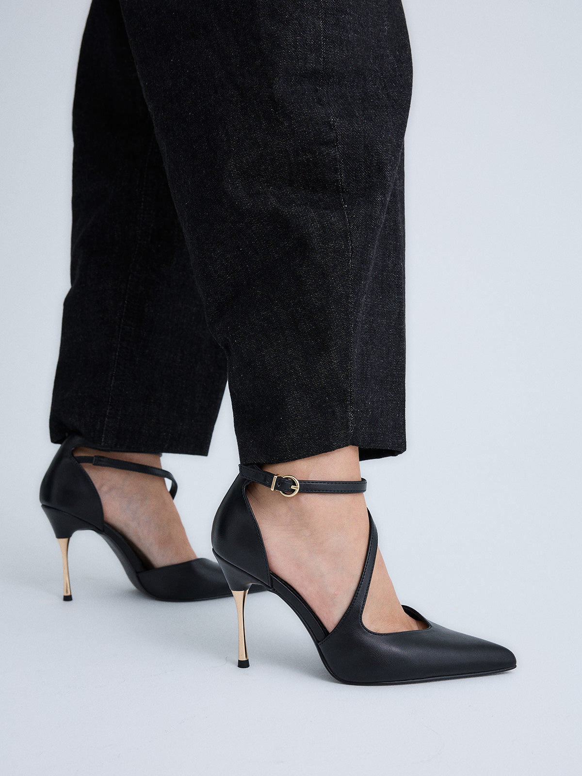 VANESA-110 PU BLACK