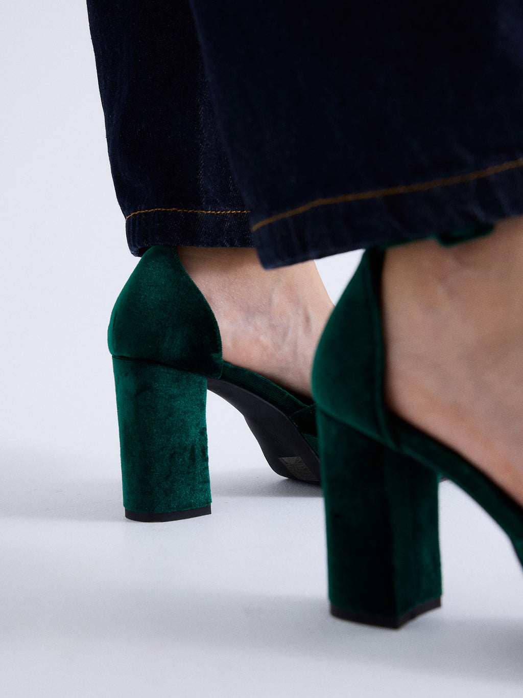 W2993-R5523 VELVET GREEN