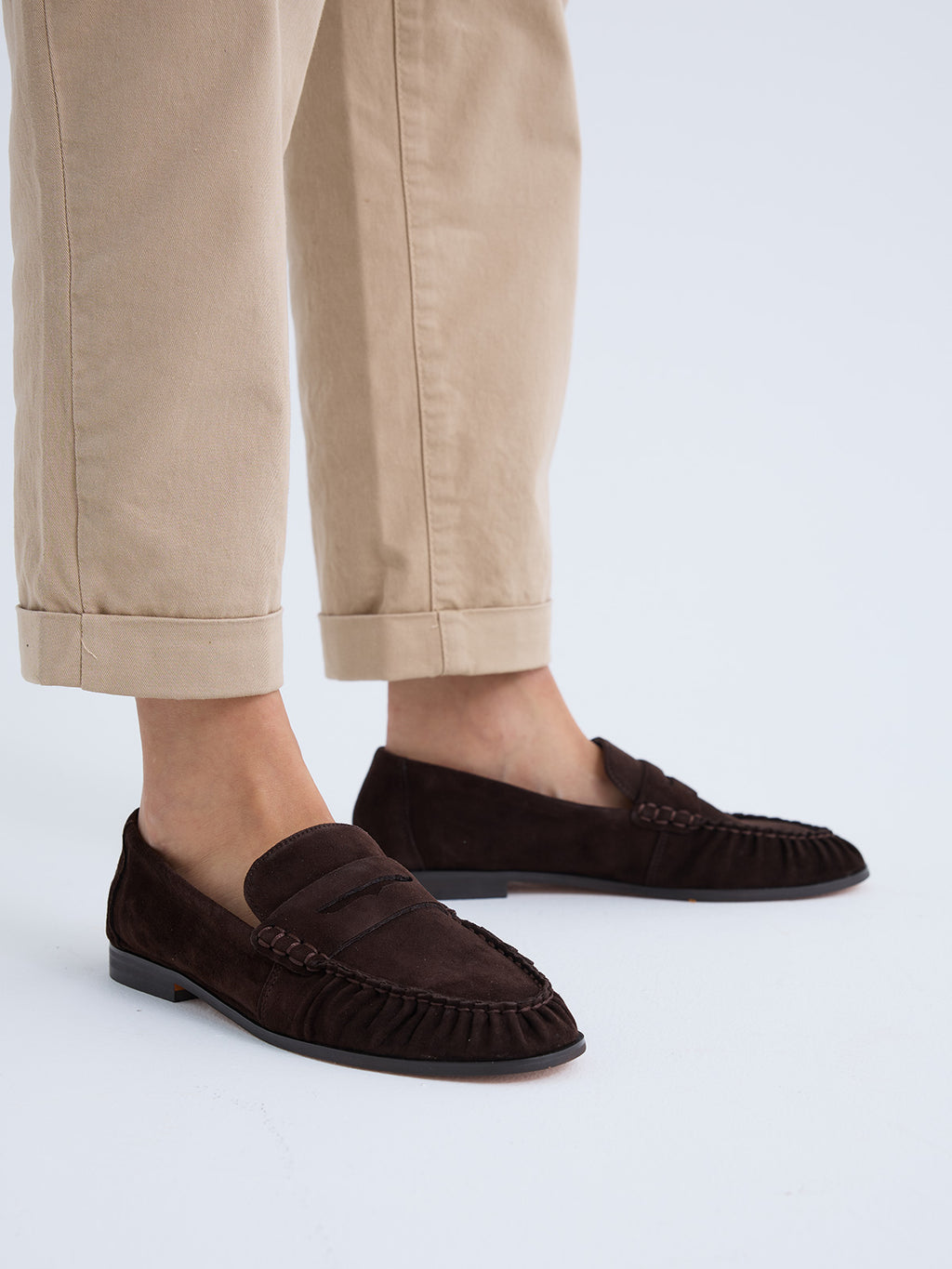 YY250611 SUEDE BROWN