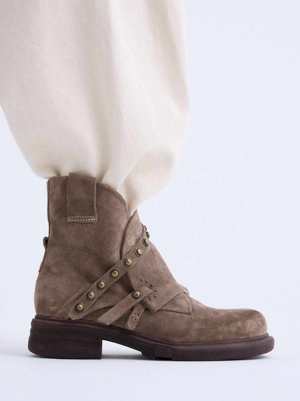 ZQ1700-02R SUEDE KHAKI